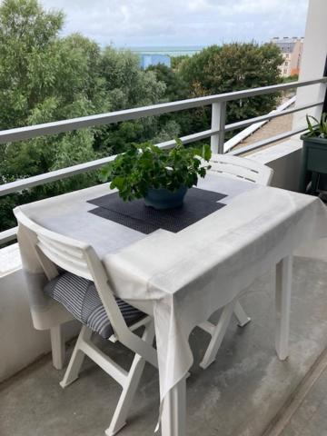 Appart A 5Min A Pied De La Plage - Avec Parking Boulogne-sur-Mer Luaran gambar